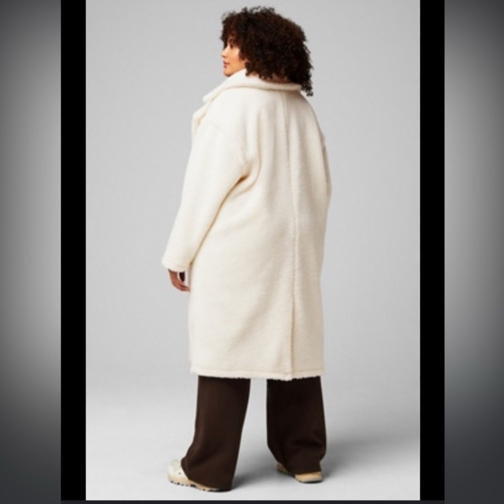 Fabletics off-white teddy coat - Picture 2 of 5